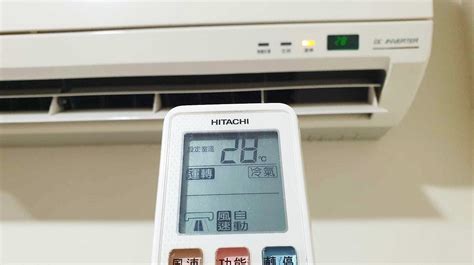 開冷氣放一盆水|冷氣怎麼吹才省電？6 步驟讓室內快速降溫還能。